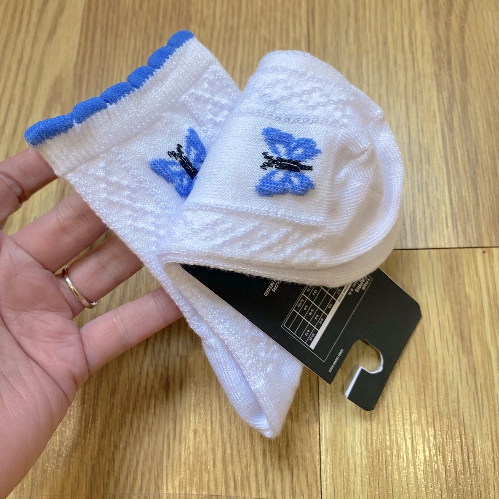 🦋 Butterfly “capris” socks size 5-10 from Hot Topic NWT